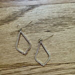 Kendra Scott Sophia drop earrings in gold